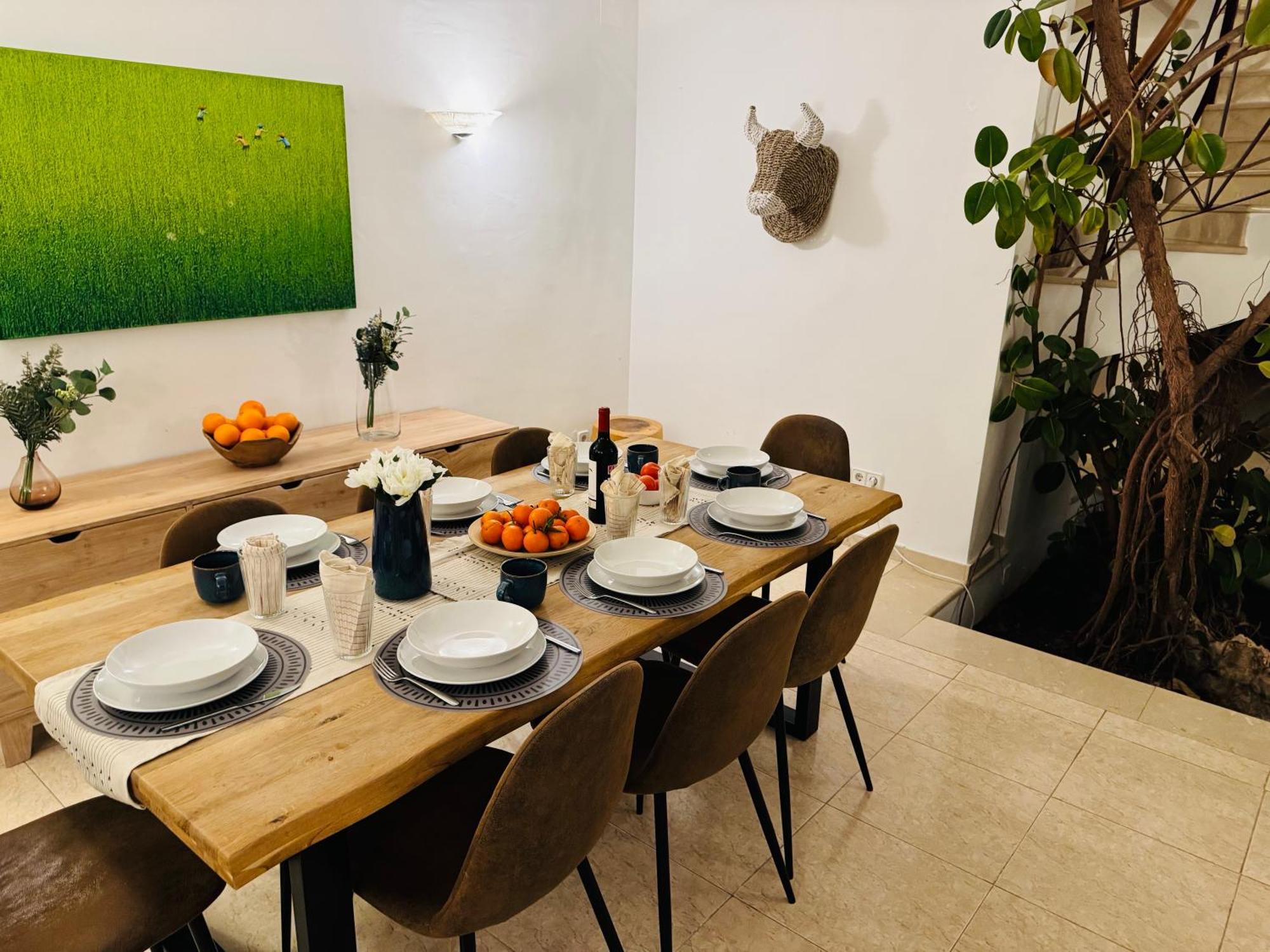 Spacious In Hills